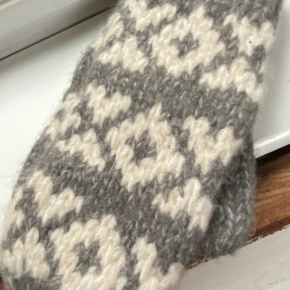 Anthropologie Wooly Soft Fair Isle Mittens - Picture 3 of 4